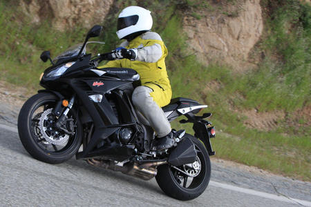 2011 Gentlemen Sportbike Shootout FONZ5291